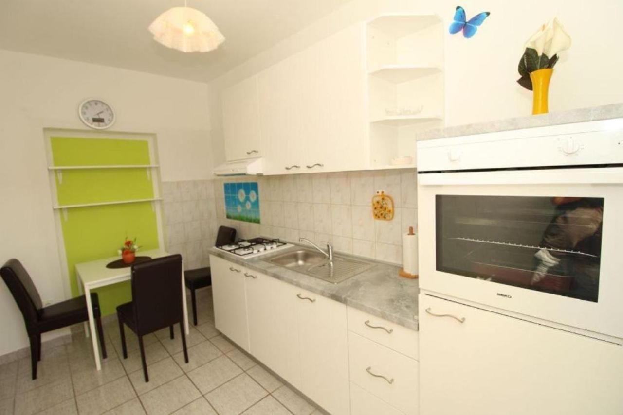 Apartments Besedic 만드레 외부 사진
