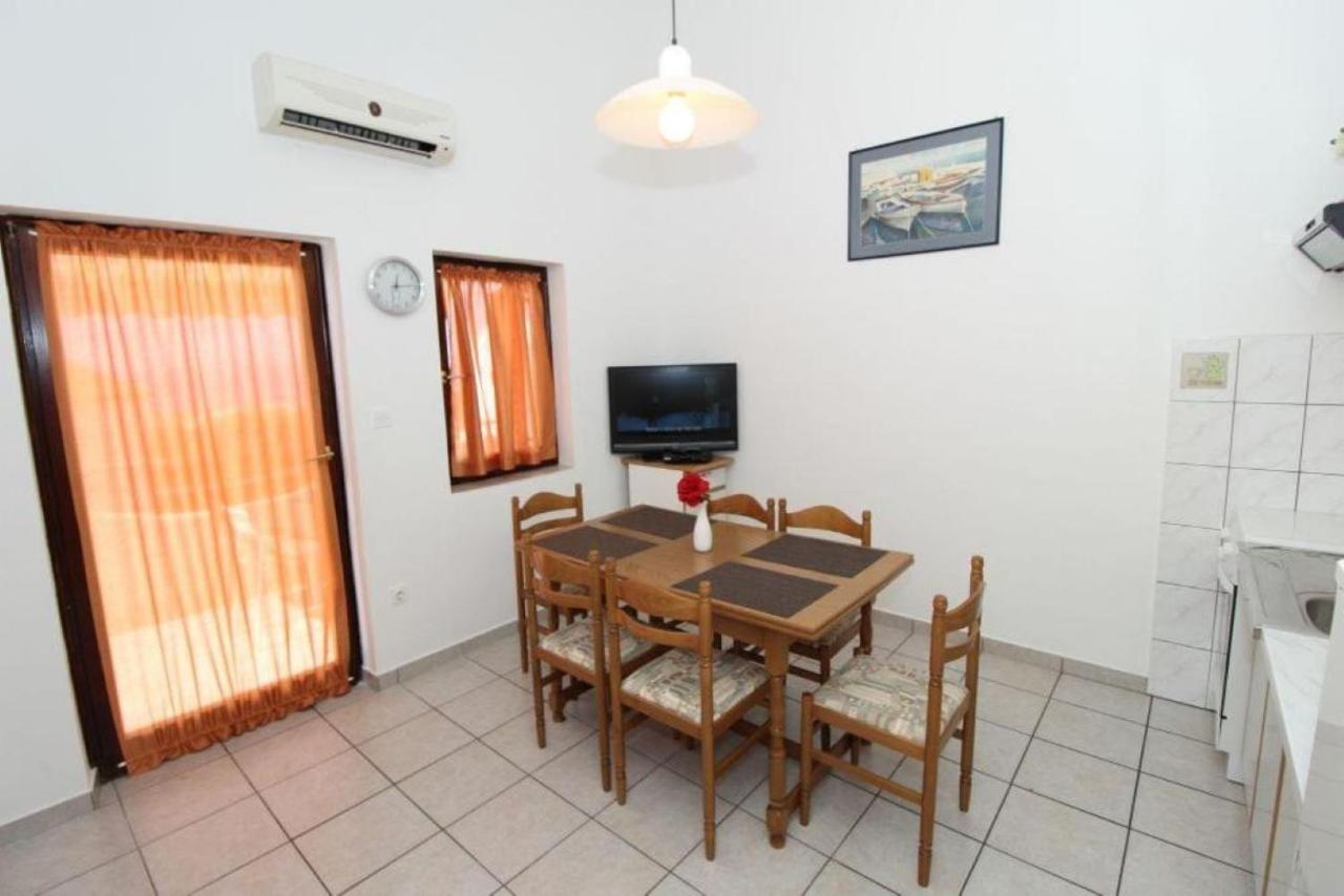 Apartments Besedic 만드레 외부 사진